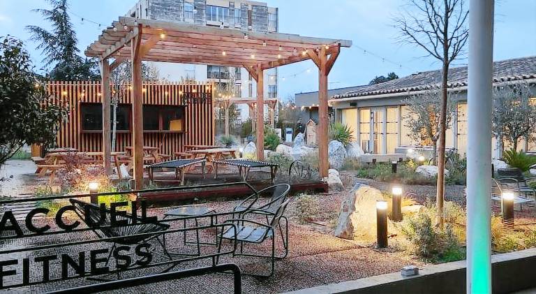 Serviced apartment with patio & garden | Pets are welcome — photo 5