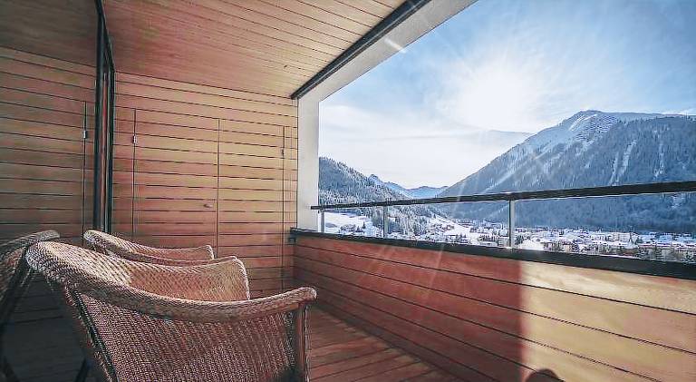 Apartment with sauna & patio — photo 3