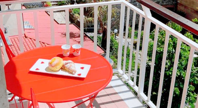 Apartment with 1 room for 4 persons — photo 2