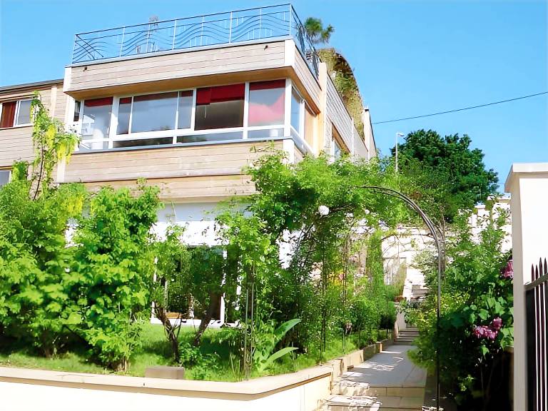 La Maison Du Coteau in Thiais