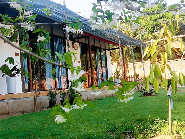 Serviced apartment with garden & terrace | Suitable for remote work | Pets are welcome in Phu Quoc