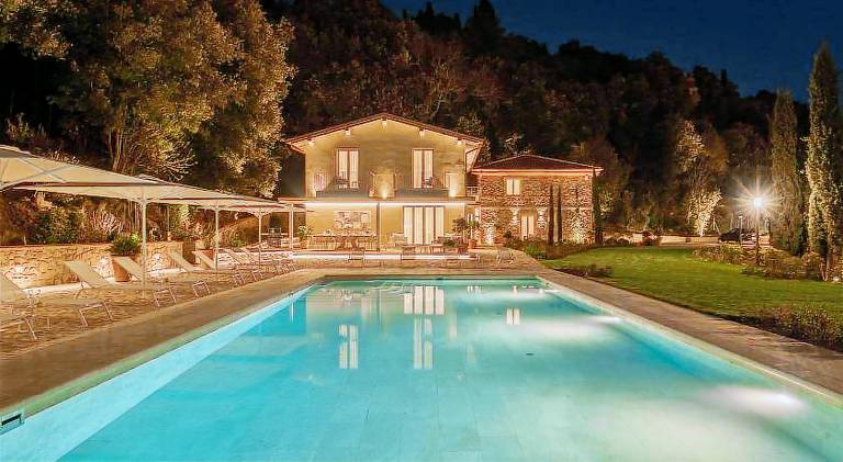 Villa with pool & jacuzzi — photo 4