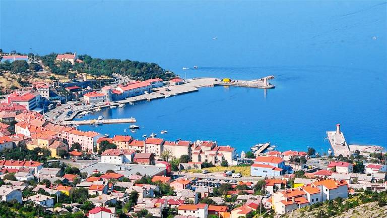Ferienhaus in Senj, Senjska Draga für max. 10 Personen Ferienhaus in Senj, Senjska Draga für max. 10 Personen