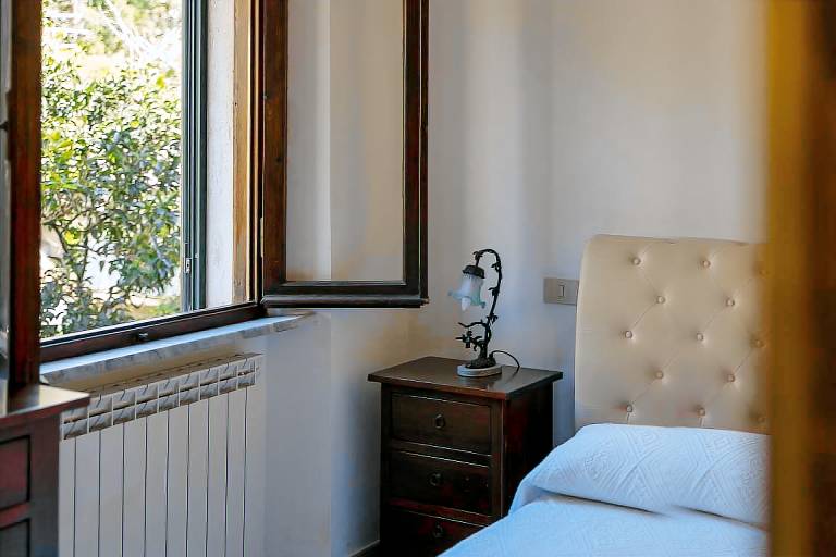 Holiday apartment with 3 rooms for 6 persons — photo 5