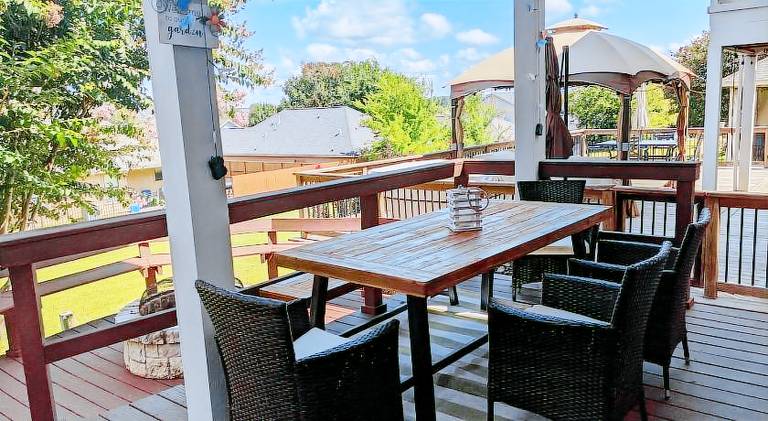 Vacation home with hot tub & pool | Pet-friendly — photo 4