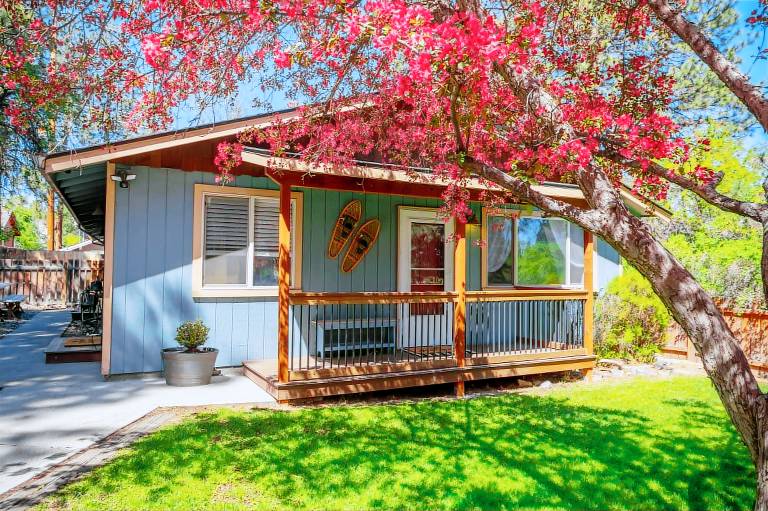 Westside Bungalow Hot Tub Fire Pit Dog Friendly Fenced Yard! — photo 3