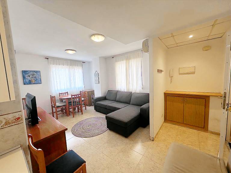 Holiday apartment with pool — photo 3