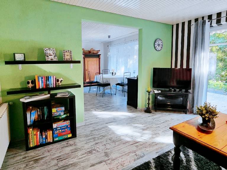 Geräumige Ferienwohnung Kaptain´s Kombüse mit Terrasse in Strandnähe in Burhave — photo 2
