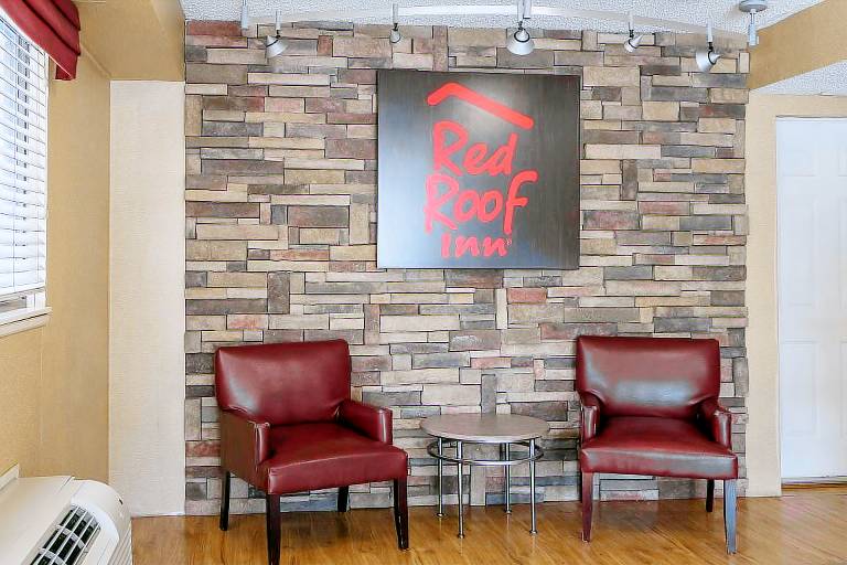 Red Roof Inn Tampa - Brandon — photo 4