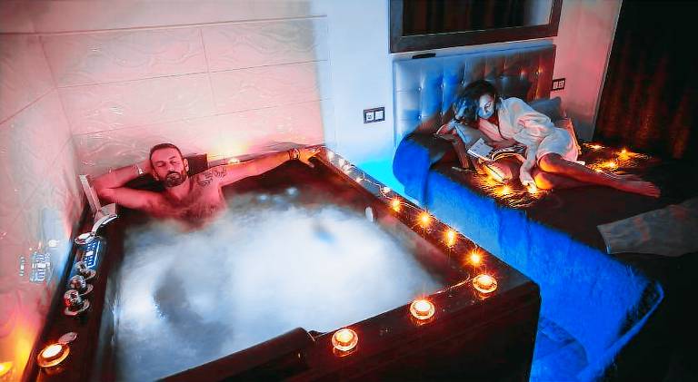 House with pool & jacuzzi in Salamanca