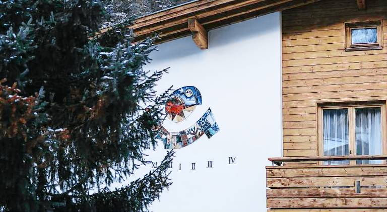 Chalet with pool in Pfunds