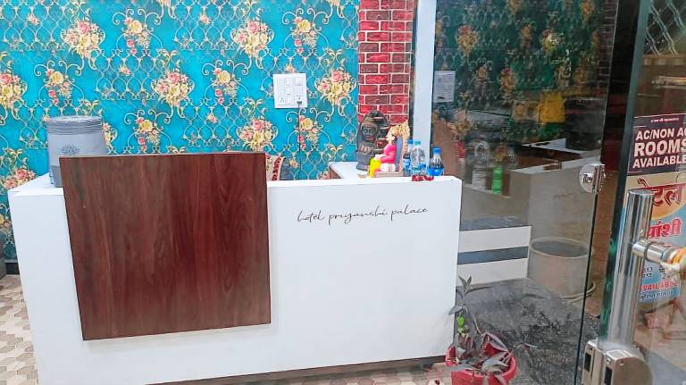 Goroomgo Priyanshi Palace Ujjain — photo 3