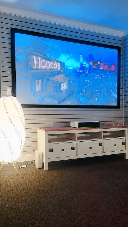 Charming Townhouse w Theater EV Charger & Kayaks