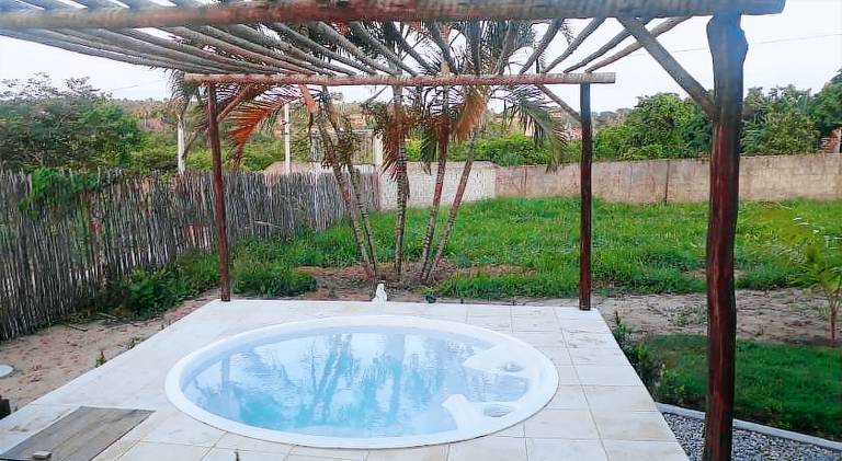 Lodge with jacuzzi, barbeque & yard | Pets are welcome — photo 5