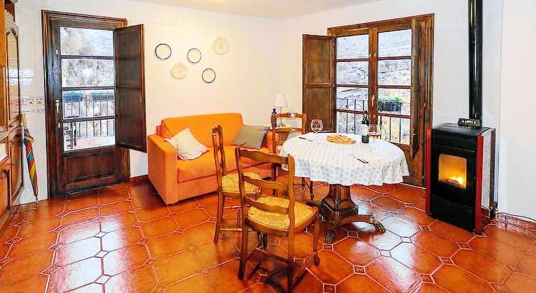 Rental apartment with terrace — photo 4