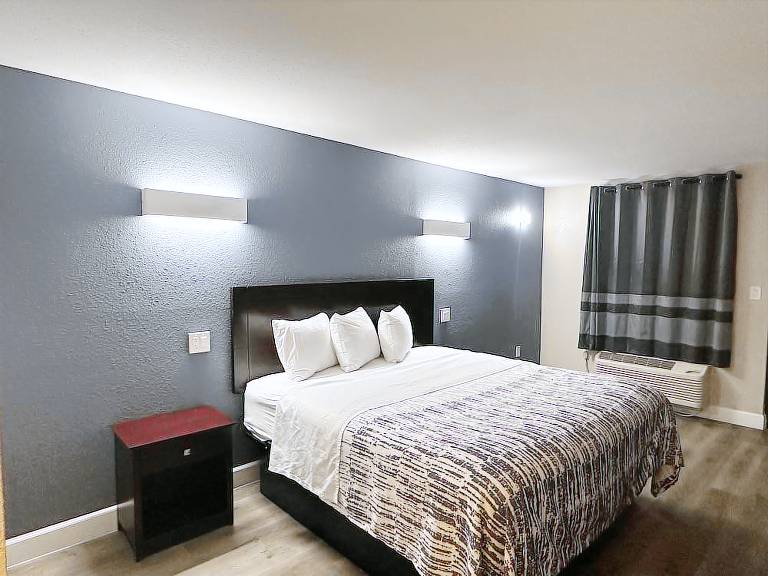 Motel  Carrollton