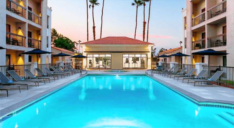 Courtyard by Marriott Palm Springs — photo 2