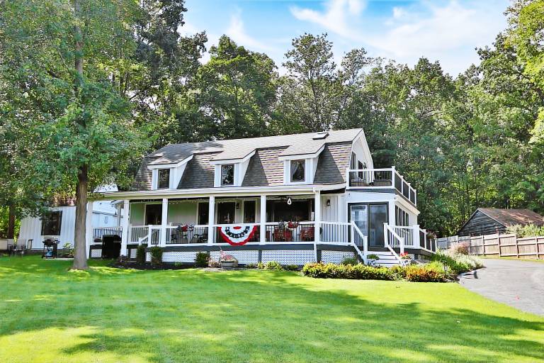 House  Canandaigua