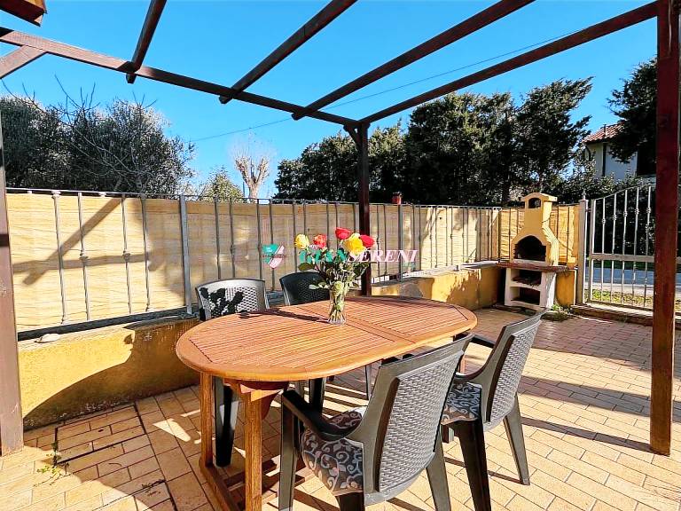 Rental apartment with garden — photo 4