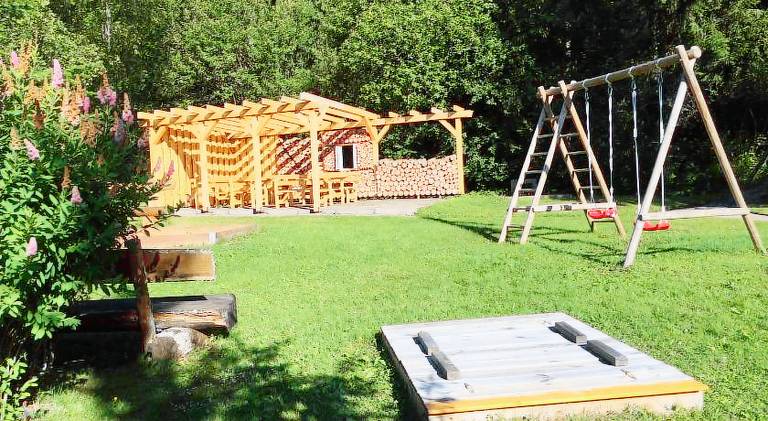Chalet with 2 rooms for 4 persons — photo 4