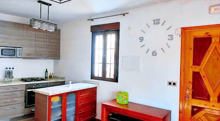 House with 2 rooms for 4 persons — photo 3