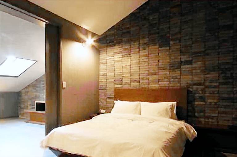 Valentine Hotel