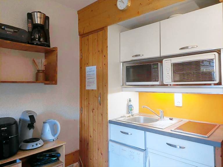50m from resort center, 4th floor, view mountain, balcony, tv, 17m², Les Arcs — photo 5