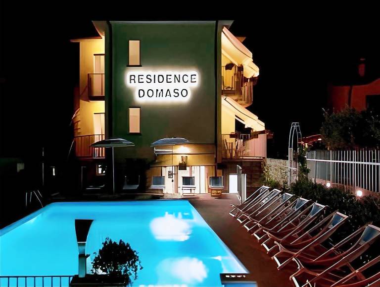 Serviced apartment with patio, pool & sauna in Gravedona