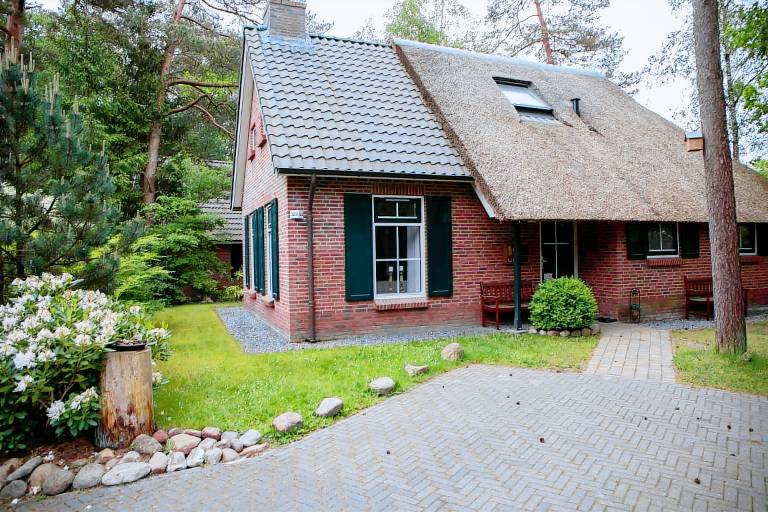 140 m&sup2; Bungalow