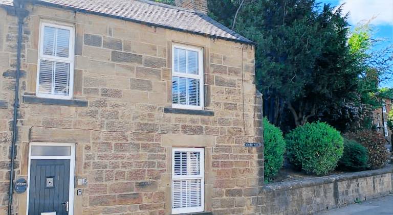 Vacation home with jacuzzi in Morpeth