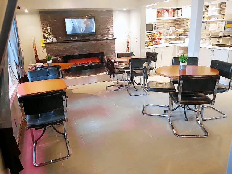 Bayside Inn & Waterfront Suites — photo 4
