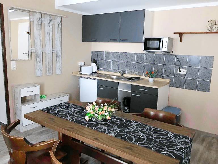 Children-friendly beautiful rental apartment with patio | Pets are welcome — photo 2