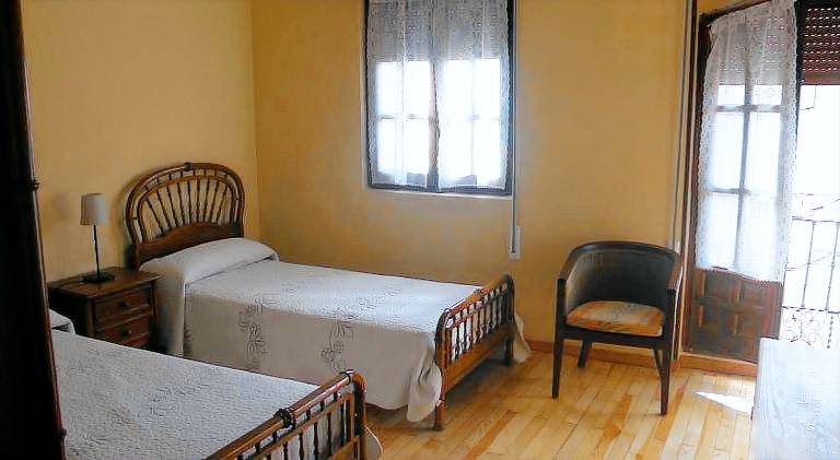 House with patio & grill in Burgos