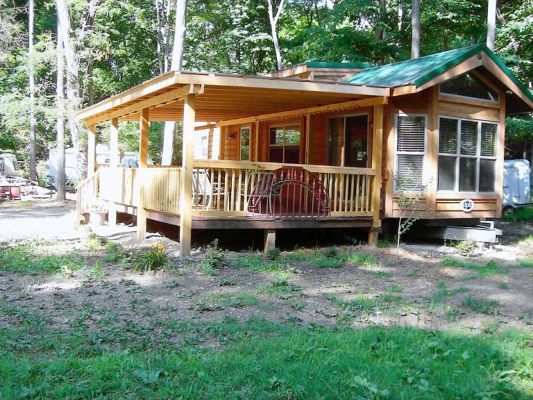 Cabin  Burdett