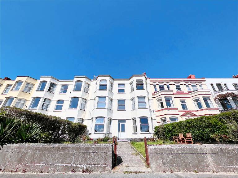 Family-oriented charming cottage | Beach view | Close to the beach | Dogs allowed — photo 4
