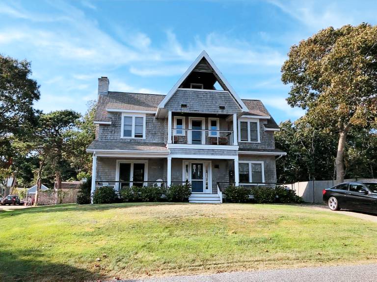 House Hyannis Port