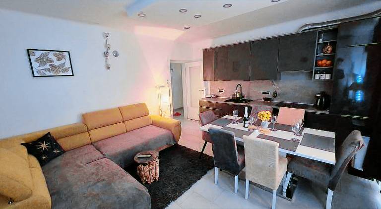 Holiday apartment with 2 rooms for 6 persons — photo 3