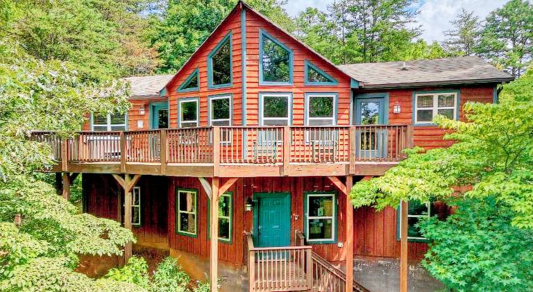 Vacation home | Pet-friendly in Helen, GA