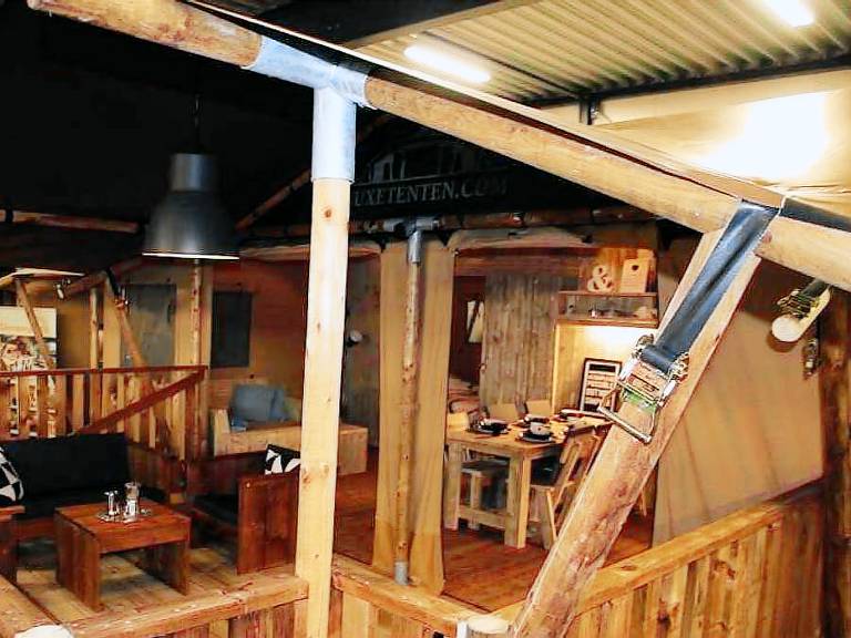 Cabin with patio & pool — photo 4
