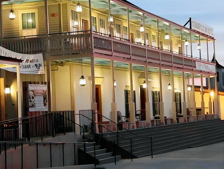Cosmopolitan Hotel