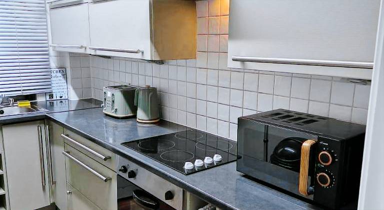 Beautiful rental apartment | Next to Edinburgh Castle | Pets allowed — photo 4