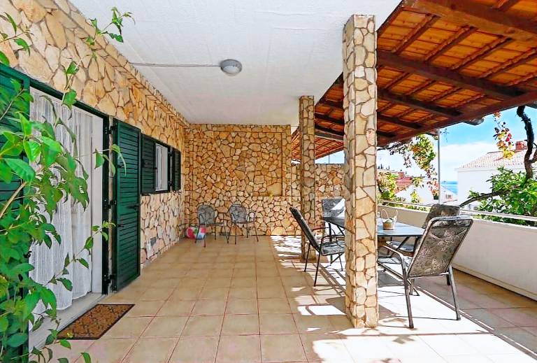 Apartment with terrace | Garden view | Next to the beach | Pets are welcome — photo 3
