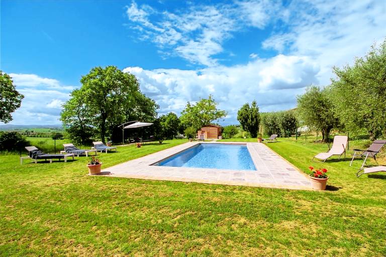 Villa mit privatem Pool, Terrasse und Grill