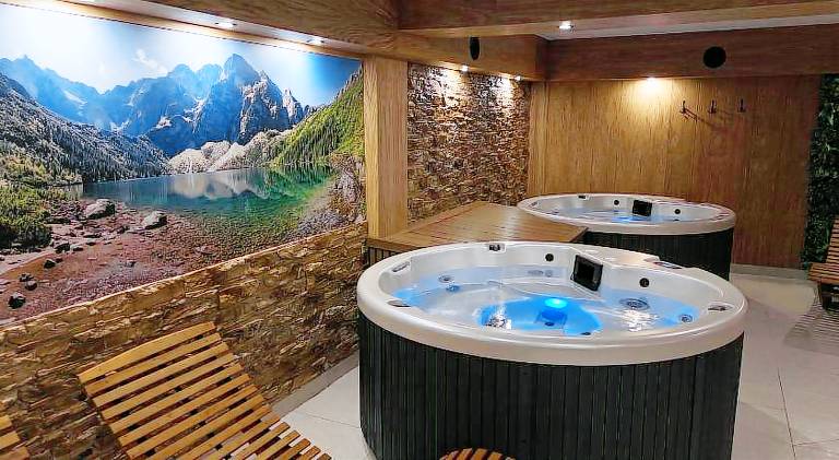 Dom Wczasowy Jedrol - Jacuzzi & Basen in Poronin