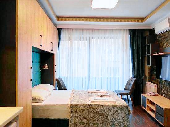 Beautiful serviced apartment with yard & terrace | Pets are welcome — photo 3