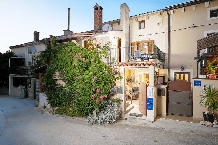 Ferienhaus in Premantura für max. 6 Personen, Ferienhaus in Premantura für max. 6 Personen,