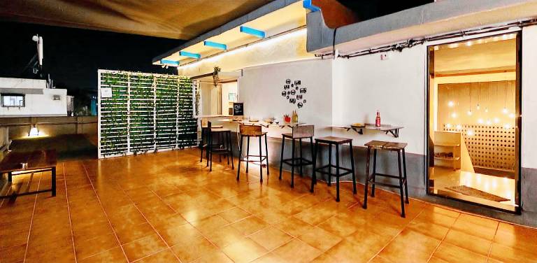 Locomo Hostel OG - Stay • Work • Eat — photo 4