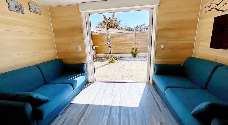 Pleasant vacation home with pool | Pet-friendly — photo 4