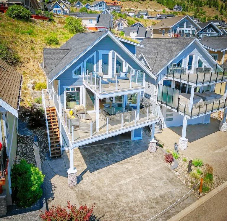 House  Kelowna