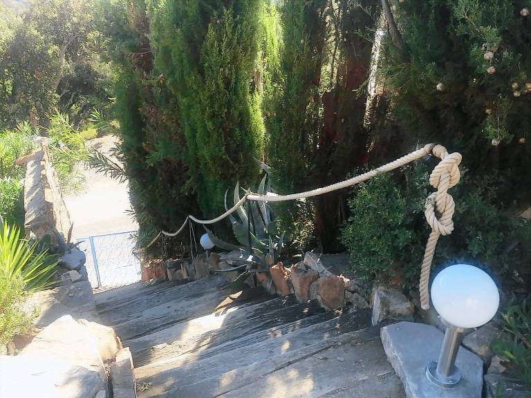 House with patio, garden & barbeque | Nature view — photo 4
